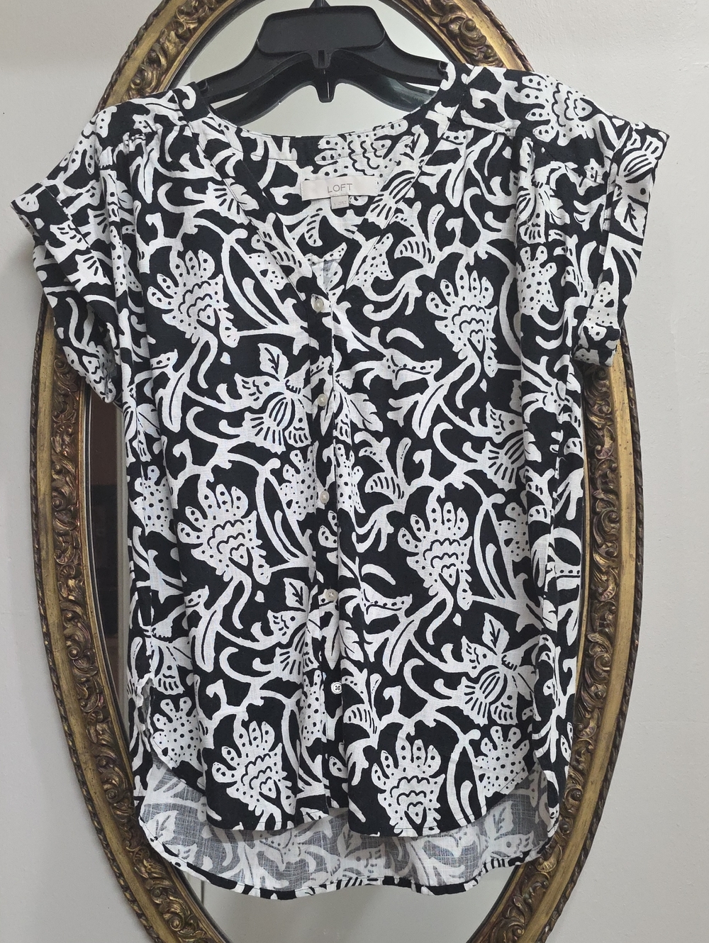 LOFT Black White Floral Short-Sleeve Blouse